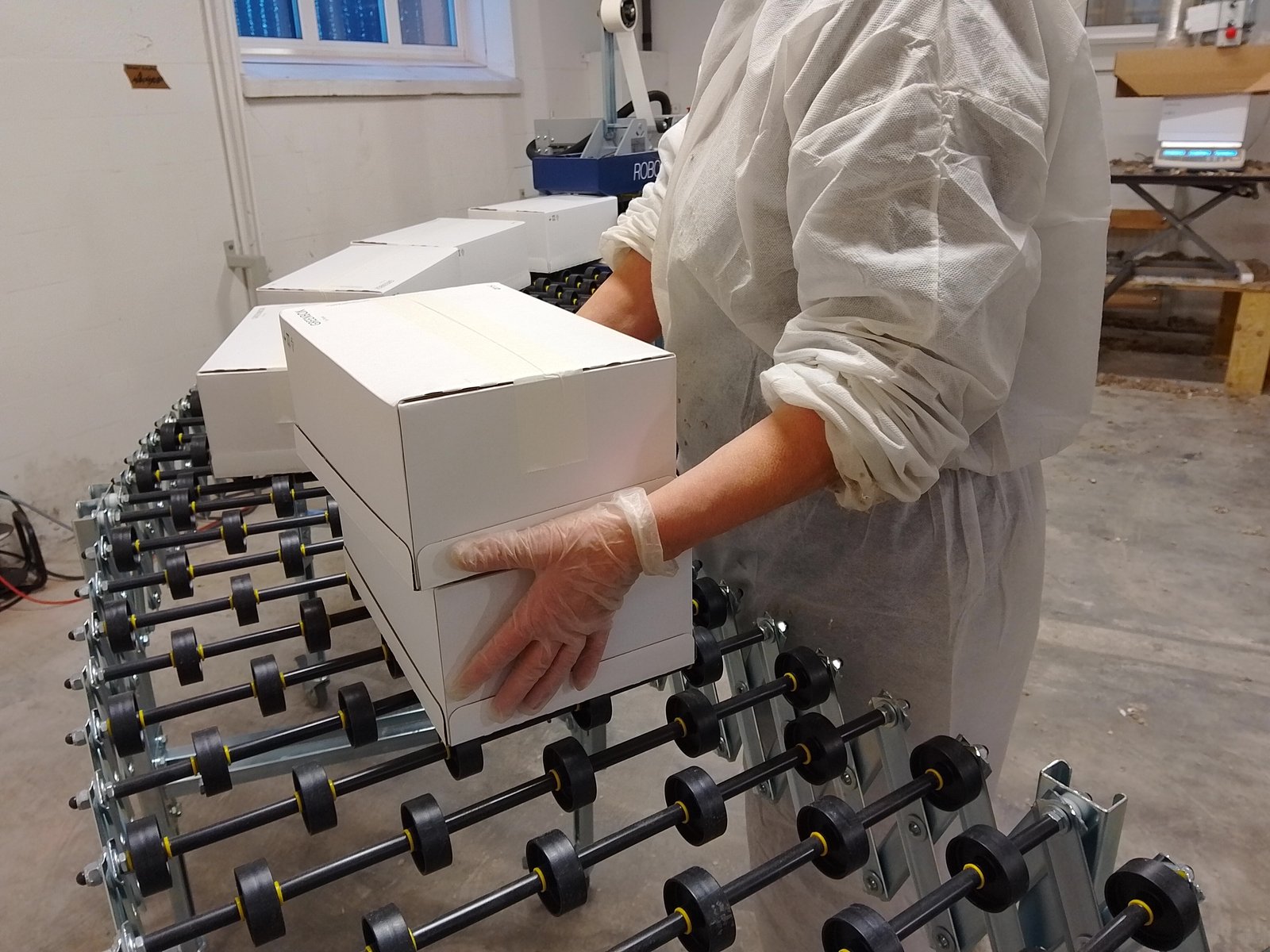 Greenbox box production in Oravais